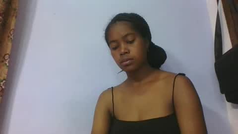 phania185885 online show from April 10, 2026, 6:34 pm