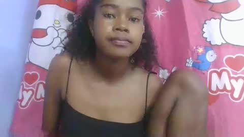 phania185885 online show from April 14, 2026, 3:51 pm