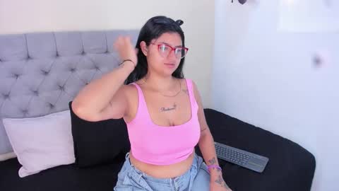 phaniedoll online show from September 16, 2025, 10:38 am