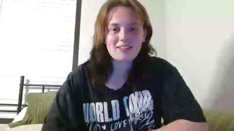 Snapshot of pheebs_cams chatting on September 15, 2025, 1:38 am Pheebs online show from September 15, 2025, 1:38 am