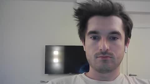 PhilipBorison online show from September 20, 2025, 4:35 am