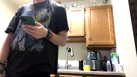 Phil online show from January 2, 2025, 3:37 am