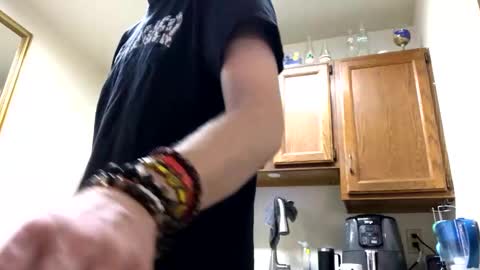 Phil online show from January 4, 2025, 1:21 am