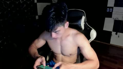 AJ online show from November 18, 2025, 10:20 am