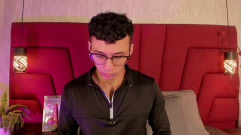 Milo online show from April 21, 2026, 11:38 am