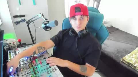 Snapshot of philip_dj chatting on February 16, 2026, 8:49 pm philip_dj online show from February 16, 2026, 8:49 pm