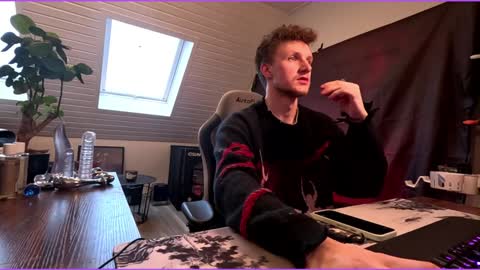 philipp_gtx online show from February 8, 2025, 3:42 pm