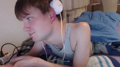 phillip25y online show from March 27, 2026, 3:23 pm