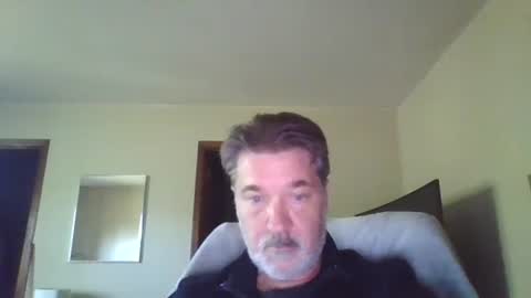 slave online show from October 10, 2025, 5:01 pm