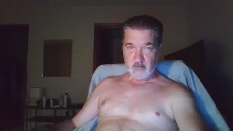 slave online show from October 14, 2025, 9:43 am