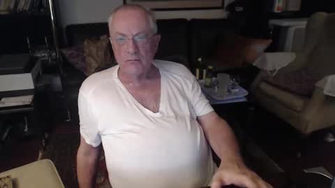 Philippe online show from April 21, 2026, 10:45 pm