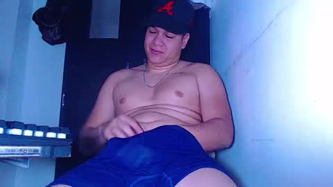 Snapshot of phoenixgnz08 chatting on May 26, 2026, 12:34 pm AdnierGnz online show from May 26, 2026, 12:34 pm