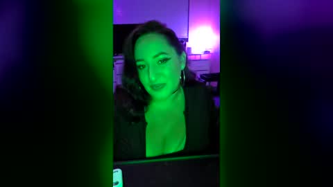 Snapshot of phoenixpowers chatting on August 1, 2026, 8:02 am phoenixpowers online show from August 1, 2026, 8:02 am