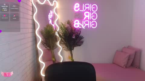 Snapshot of pia_tay chatting on January 10, 2025, 3:50 am PIA online show from January 10, 2025, 3:50 am