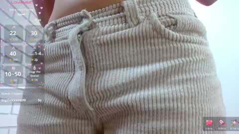 Snapshot of pia_tay chatting on October 23, 2025, 3:28 am PIA online show from October 23, 2025, 3:28 am