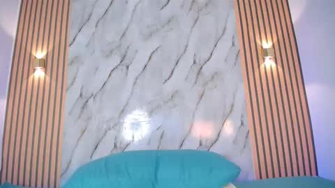 piagelvez_ online show from January 11, 2026, 8:36 pm