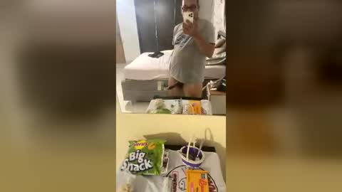 picadoce1975 online show from July 5, 2026, 5:47 am