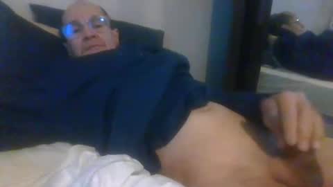 pichoun71 online show from December 27, 2024, 8:24 am