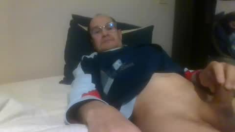 pichoun71 online show from January 18, 2025, 7:07 am