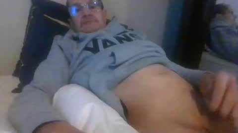 pichoun71 online show from February 9, 2025, 8:11 am