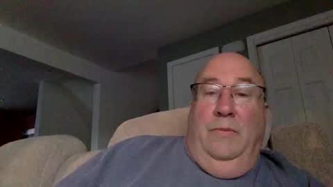 pickme11113 online show from December 12, 2024, 9:04 pm