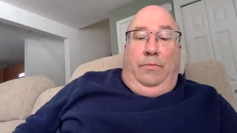 pickme11113 online show from March 6, 2025, 8:48 pm