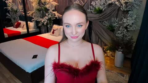 Emelie online show from December 25, 2024, 1:19 pm