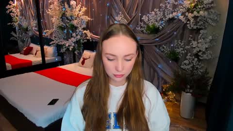 Emelie online show from December 27, 2024, 10:01 am