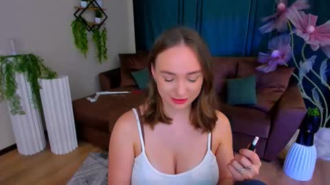 Emelie online show from October 14, 2025, 8:09 pm