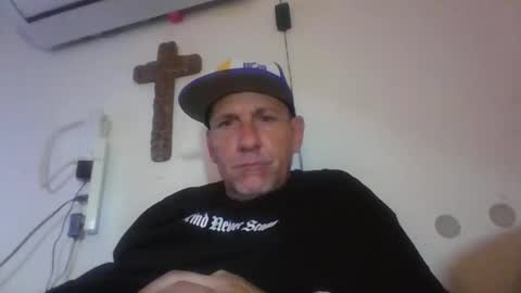 pierce702420 online show from April 1, 2026, 5:52 am