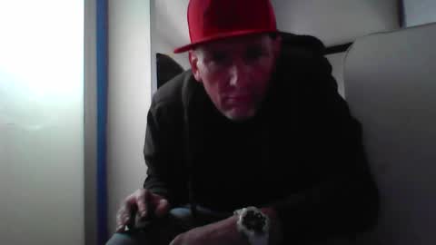 pierce702420 online show from April 19, 2026, 4:06 pm