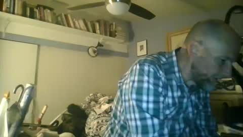 pierce702702 online show from February 13, 2025, 5:22 pm