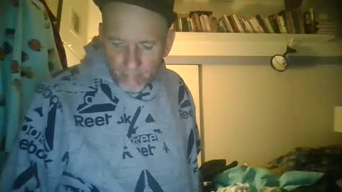 pierce702702 online show from February 27, 2025, 11:10 am