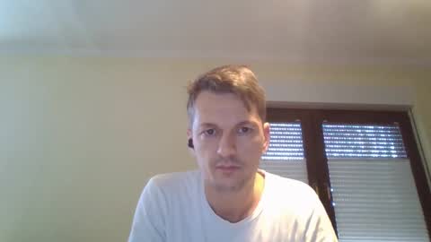 Snapshot of piercingsxxx chatting on December 13, 2024, 9:35 am piercingsxxx online show from December 13, 2024, 9:35 am