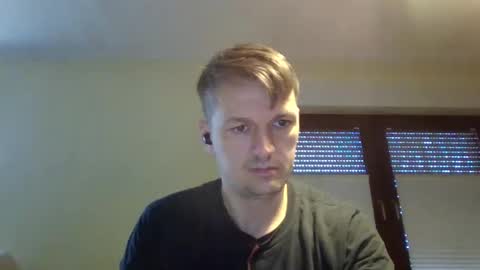 Snapshot of piercingsxxx chatting on February 26, 2025, 8:26 am piercingsxxx online show from February 26, 2025, 8:26 am