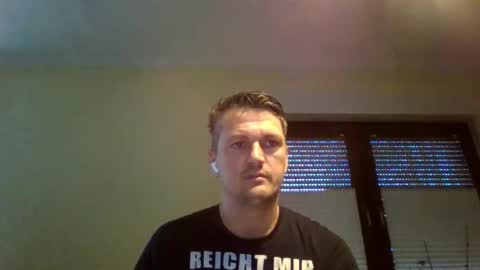 piercingsxxx online show from March 11, 2026, 7:03 am