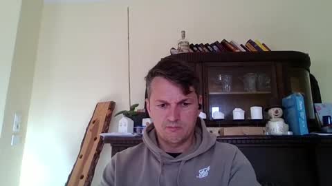 piercingsxxx online show from April 28, 2026, 7:02 am