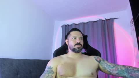 Snapshot of pierrevidal chatting on May 29, 2026, 2:31 am Pierre online show from May 29, 2026, 2:31 am