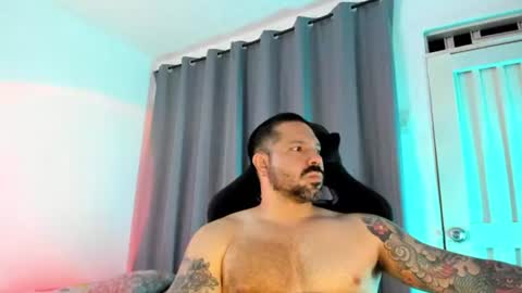Snapshot of pierrevidal chatting on August 7, 2026, 2:02 am Pierre online show from August 7, 2026, 2:02 am