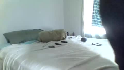 piggyboyblue online show from September 18, 2025, 7:27 pm