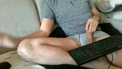Snapshot of piiair331 chatting on October 14, 2025, 1:45 pm piiair33 online show from October 14, 2025, 1:45 pm