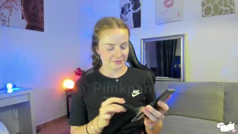 Snapshot of piinkpandora chatting on September 13, 2025, 8:41 pm PiinkPandora online show from September 13, 2025, 8:41 pm