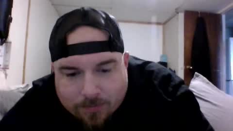 pika05777 online show from May 31, 2026, 1:29 pm
