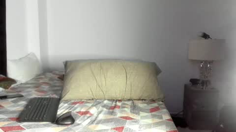 Snapshot of pikoro_gomez chatting on September 18, 2025, 2:02 am pikoro_gomez online show from September 18, 2025, 2:02 am