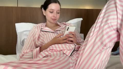 Snapshot of pileacadieri__ chatting on December 9, 2024, 11:47 am Trisha online show from December 9, 2024, 11:47 am