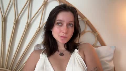 Snapshot of pileacadieri__ chatting on December 11, 2024, 9:41 am Trisha online show from December 11, 2024, 9:41 am