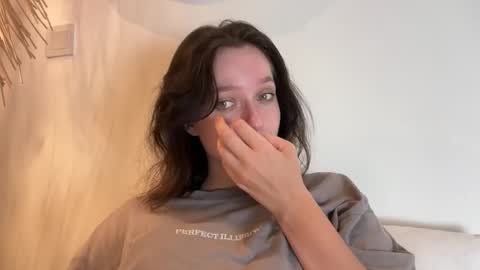 Snapshot of pileacadieri__ chatting on December 25, 2024, 5:26 pm Trisha online show from December 25, 2024, 5:26 pm