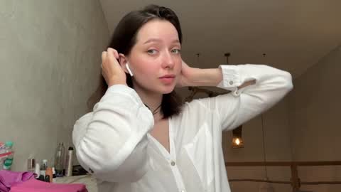 Snapshot of pileacadieri__ chatting on January 30, 2025, 3:33 am Trisha online show from January 30, 2025, 3:33 am