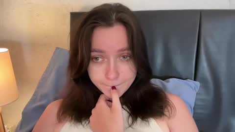 Snapshot of pileacadieri__ chatting on February 22, 2025, 10:51 am Trisha online show from February 22, 2025, 10:51 am