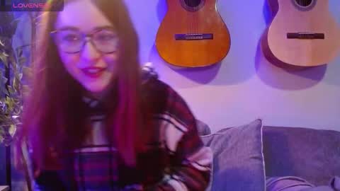 PilloGoddess online show from December 22, 2025, 8:22 am